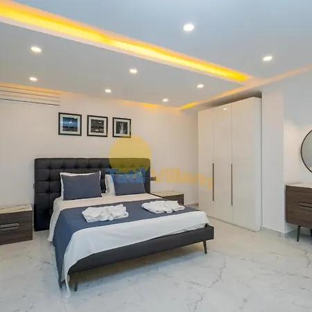 Very Luxurious Turkuaz קס