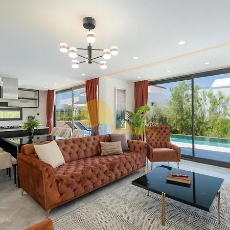 Very Luxurious Turkuaz וילה קס